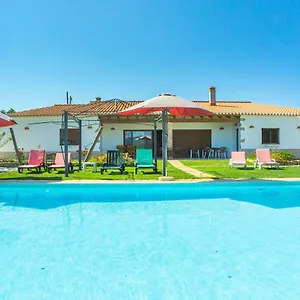 https://h-montes-de-praias-guesthouse.hotelaalgarve.com