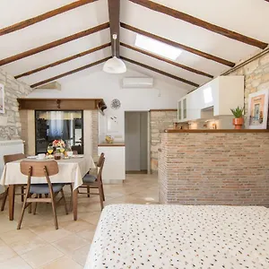 https://vabriga-solar-istra.in-istria.net