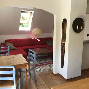  Apartment Charmante Altbau-dg-wohnung