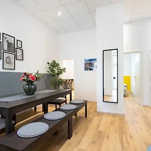  Apartment Big Near Rotkreuzplatz With 3 Bedroom For 12 Pax